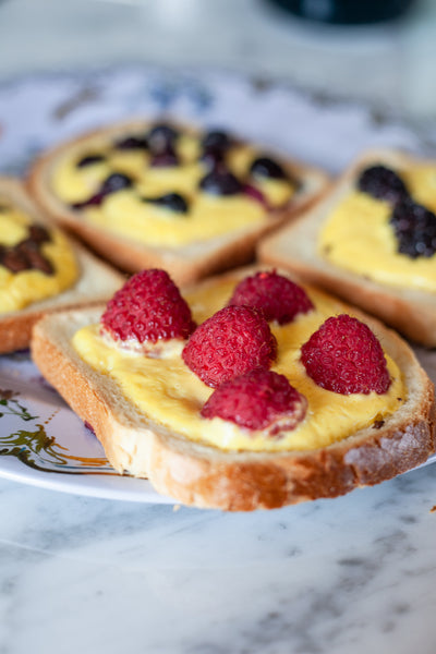 YOGURT TOAST